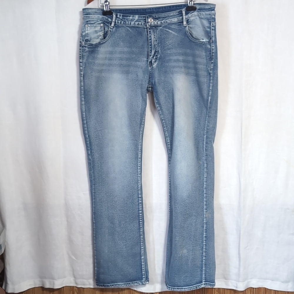 Light Wash Finger Faded Bootcut Jeans Star Embroidered Size 2X